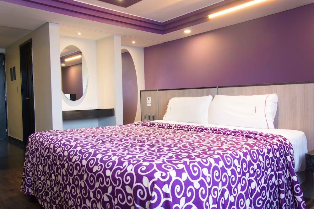 hotel max