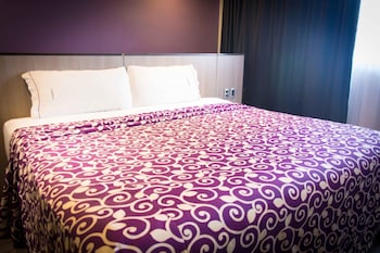 hotel max