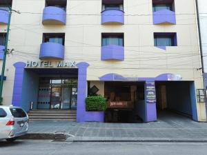 hotel max