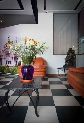 hotel max