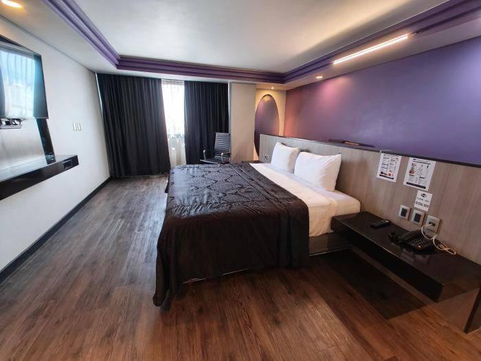 hotel max
