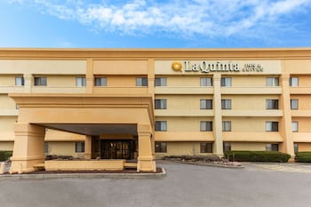 La Quinta Inn & Suites By Wyndham Chicago Gurnee,Gurnee>>Chicago,3 star