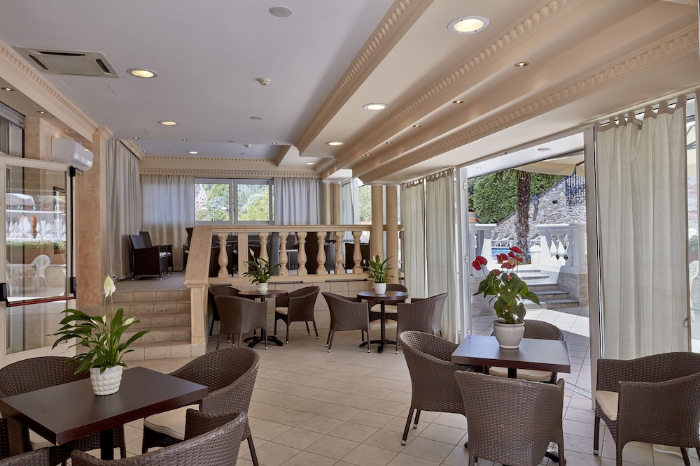 hotel plaza
