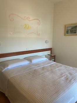 hotel aristeo rimini s r l
