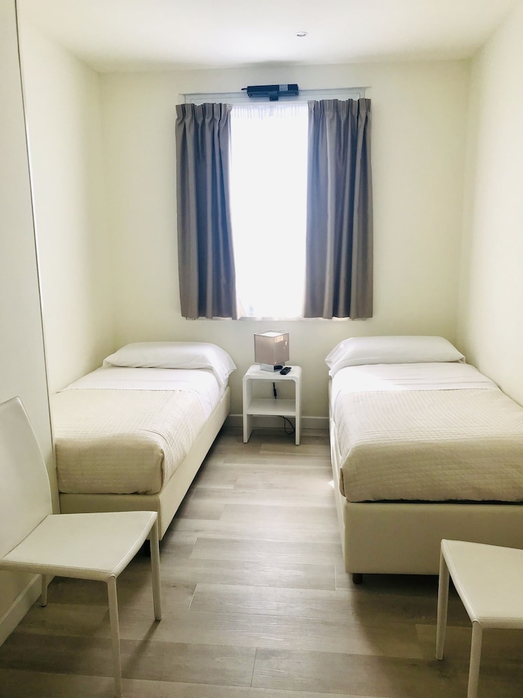 hotel aristeo rimini s r l