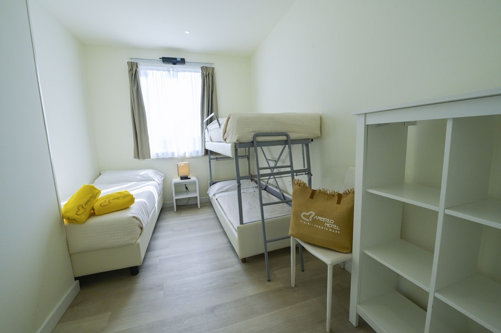 hotel aristeo rimini s r l