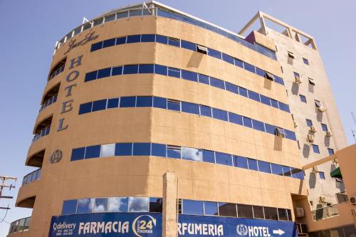hotel luxsur