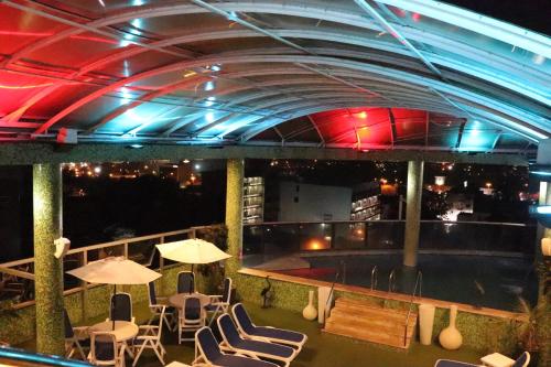 hotel luxsur