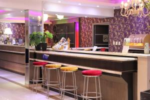 hotel luxsur