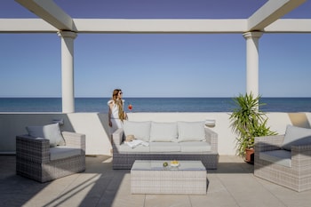 hotel riviera