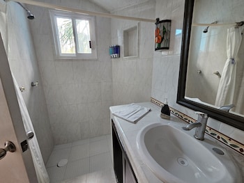 hotel villa las anclas