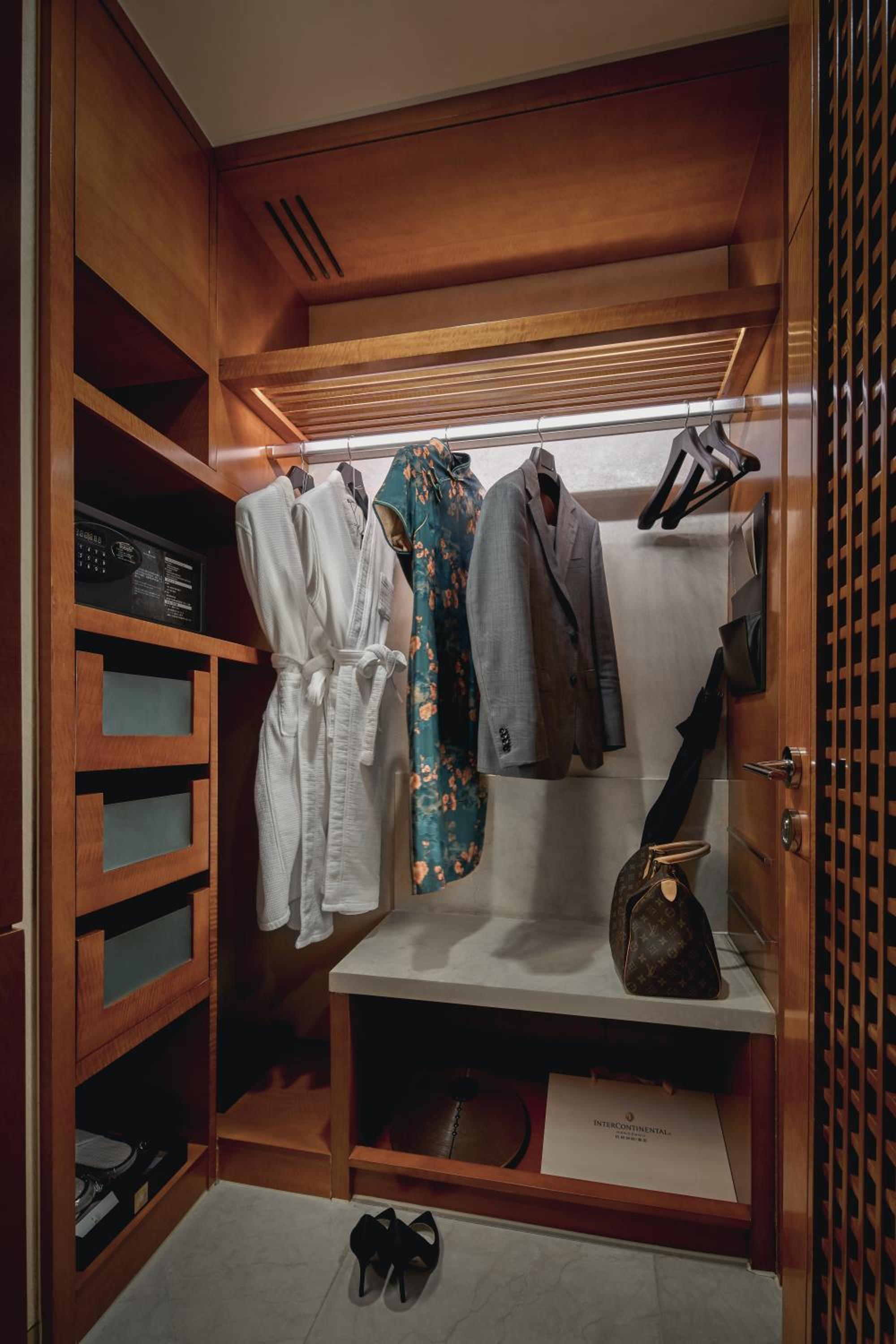 intercontinental hangzhou icc by ihg