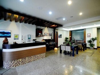 King Hotel Sun Moon Lake,Near Shueili Snakekiln Ceramics Park,3 star