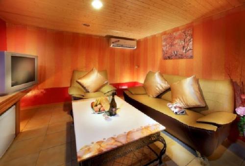 king hotel sun moon lake