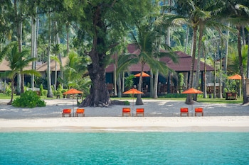 medee resort