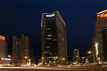 hotel cozzi zhongshan kaohsiung