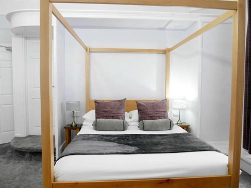 Norton House Hotel,Neath>>Mumbles,3 star