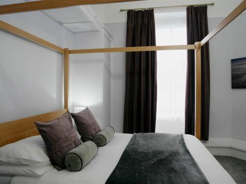 Norton House Hotel,Neath>>Mumbles,3 star