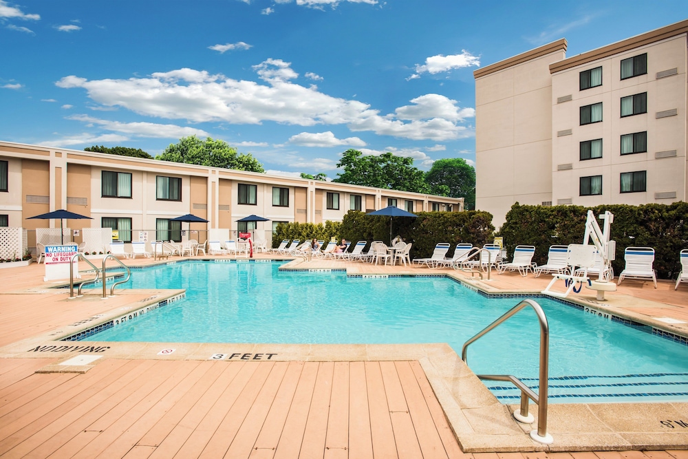 holiday inn hasbrouck heights meadowlands by ihg