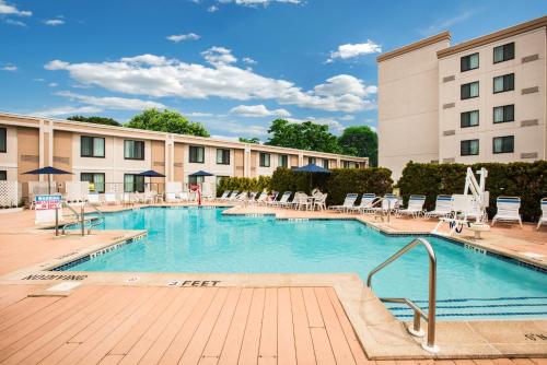 holiday inn hasbrouck heights meadowlands by ihg