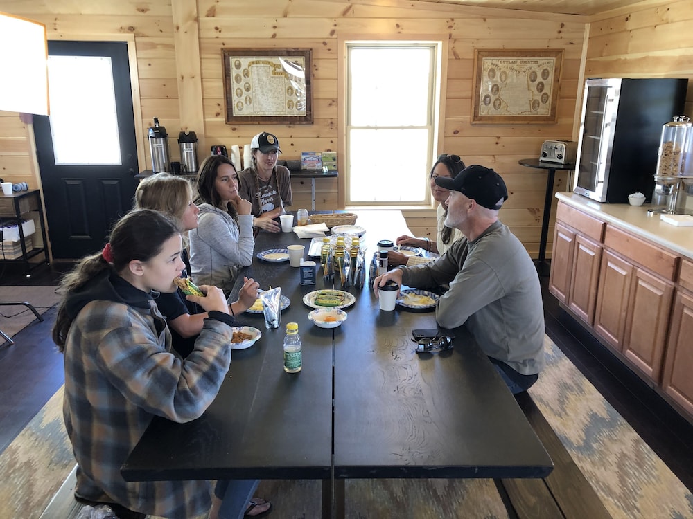 the riverside ranch rv park motel and campground