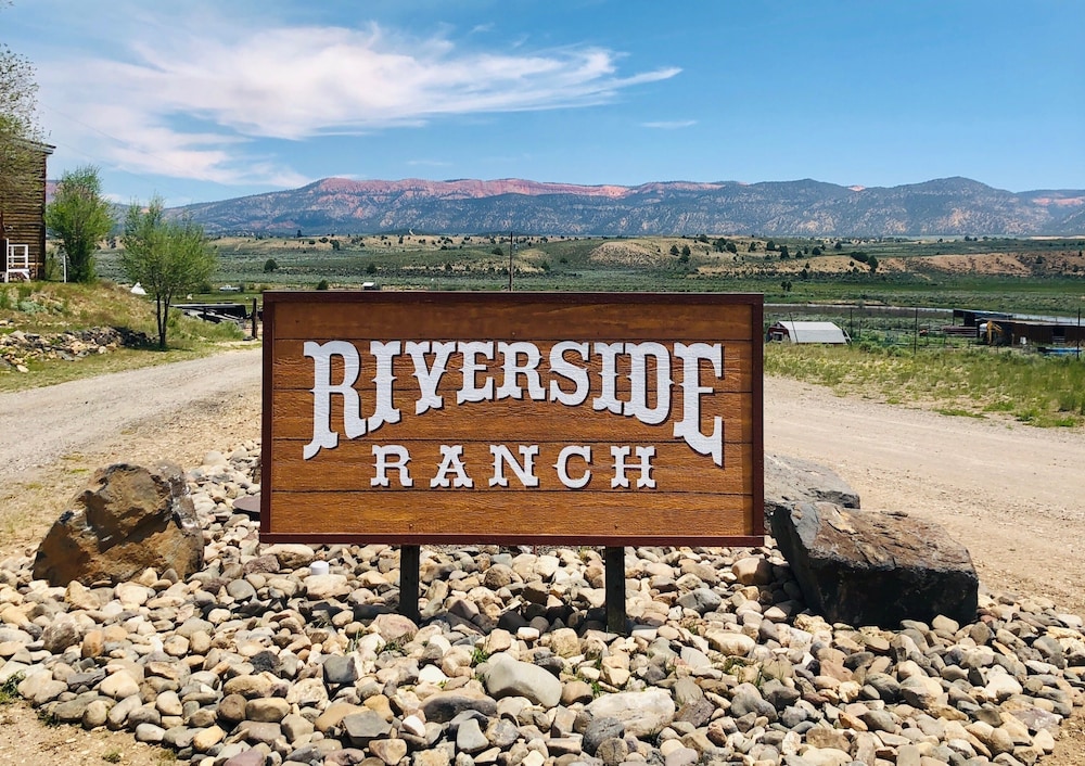 the riverside ranch rv park motel and campground