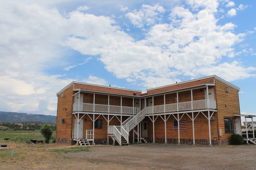 the riverside ranch rv park motel and campground