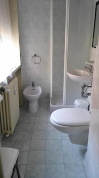 hotel mira