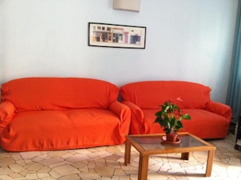 hotel mira