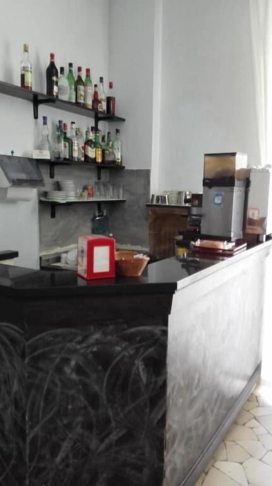 hotel mira