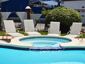 hotel castillos del mar
