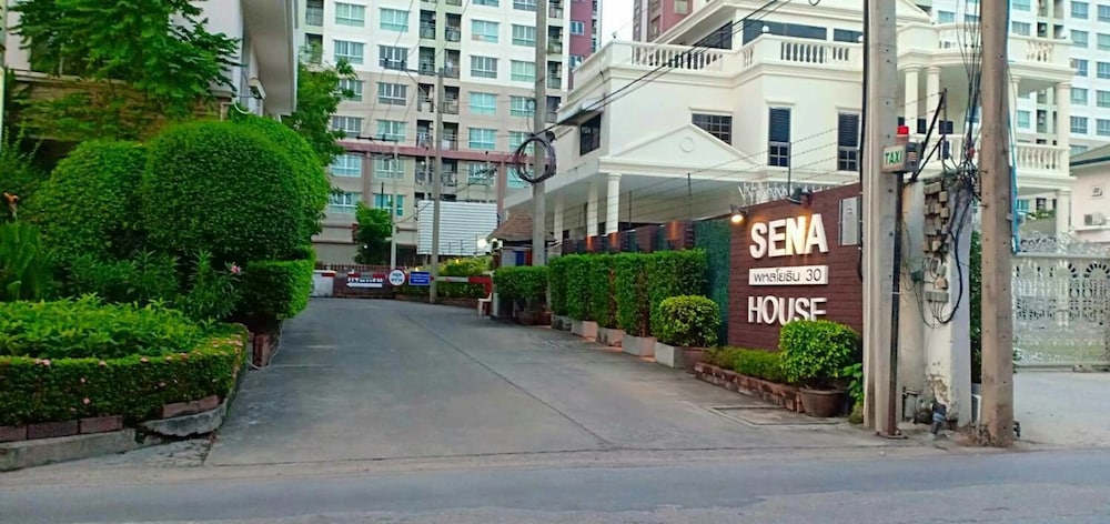 sena house paholyothin30