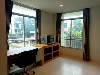 sena house paholyothin30