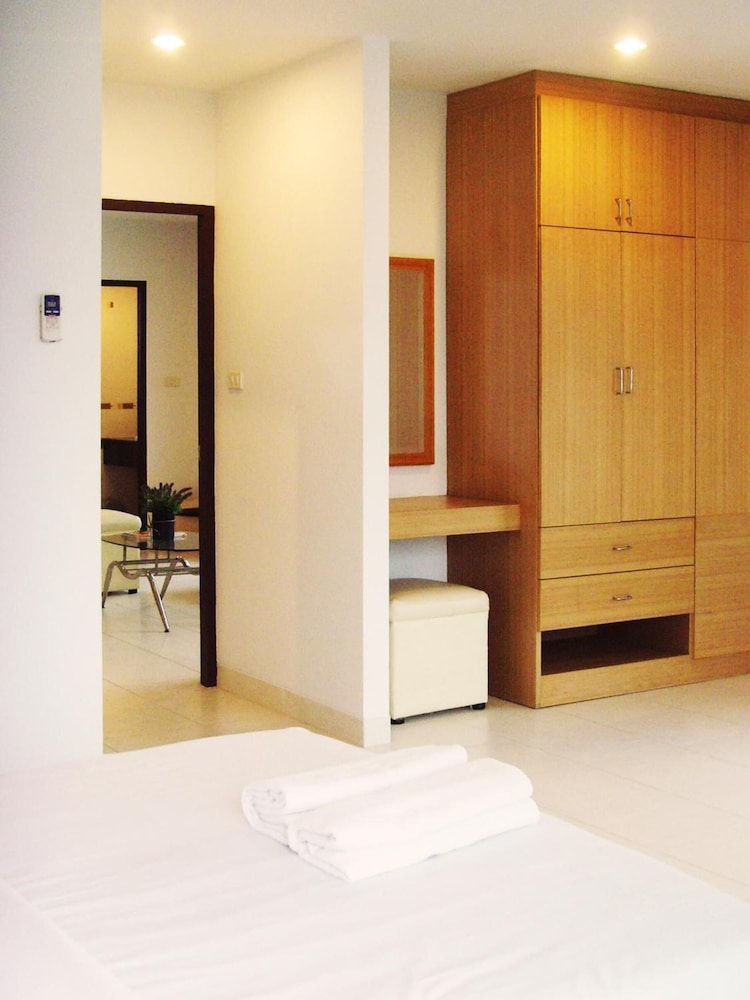 sena house paholyothin30