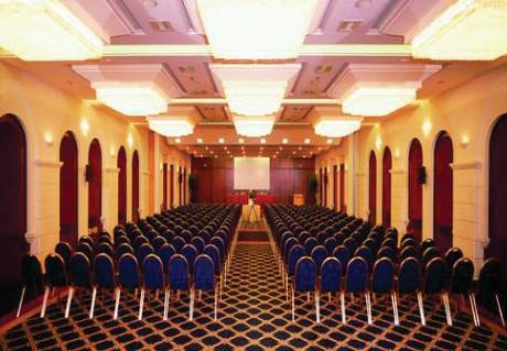 aquila atlantis hotel