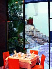 aquila atlantis hotel