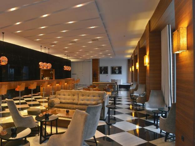 aquila atlantis hotel