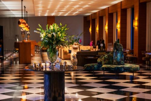 aquila atlantis hotel