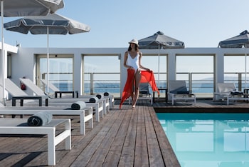 aquila atlantis hotel