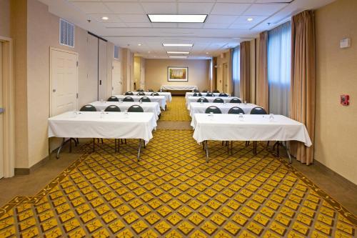 candlewood suites indianapolis downtown medical district by ihg