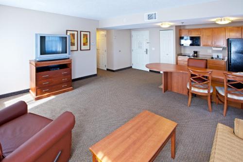 candlewood suites indianapolis downtown medical district by ihg
