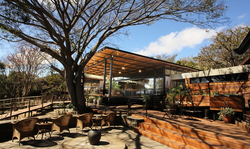 fugitives drift lodge