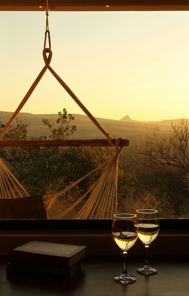 fugitives drift lodge