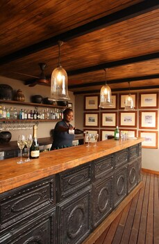 fugitives drift lodge