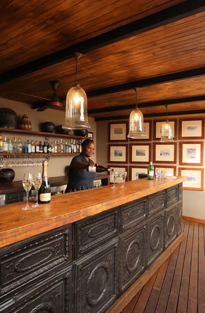 fugitives drift lodge