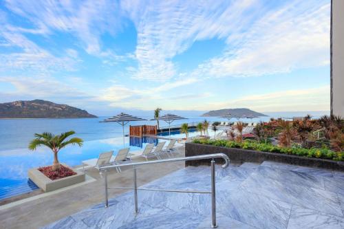 courtyard by marriott mazatlan beach resort