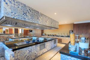 courtyard by marriott mazatlan beach resort