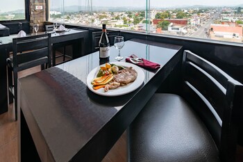 Paris Fc Hotel,Tihuatlán>>Poza Rica,4 star