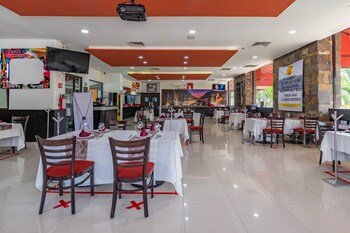 Paris Fc Hotel,Tihuatlán>>Poza Rica,4 star