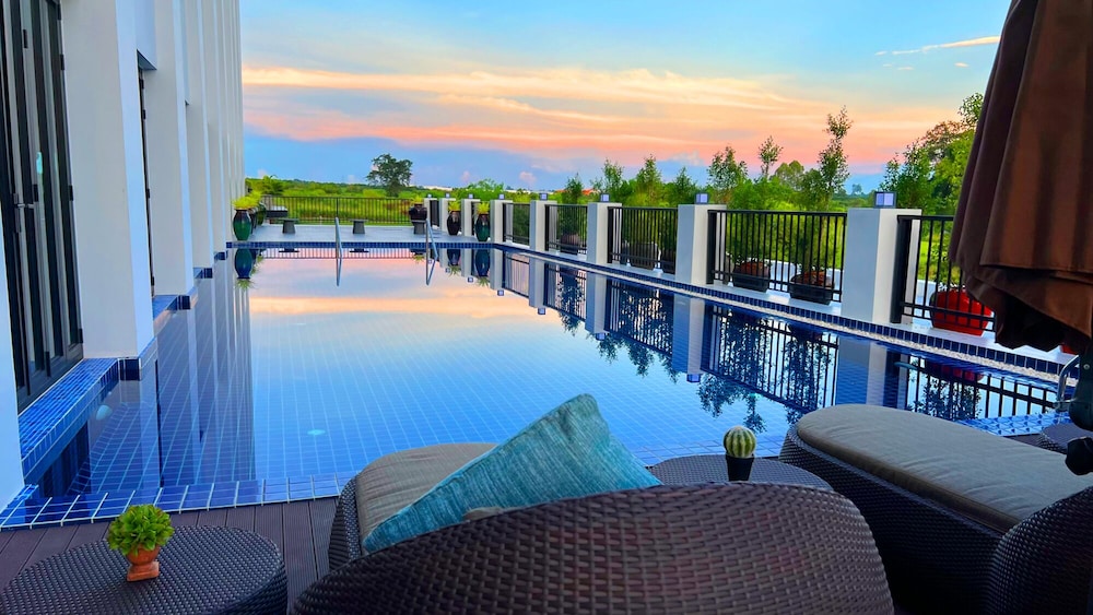 savan resorts